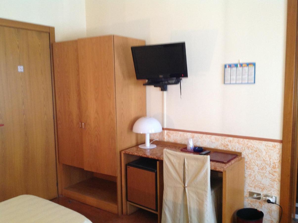 Hotel Roma Bussolengo Oda fotoğraf